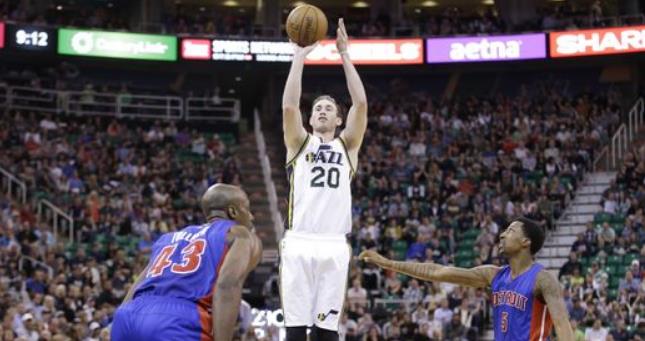 就用定位球 就用定位球