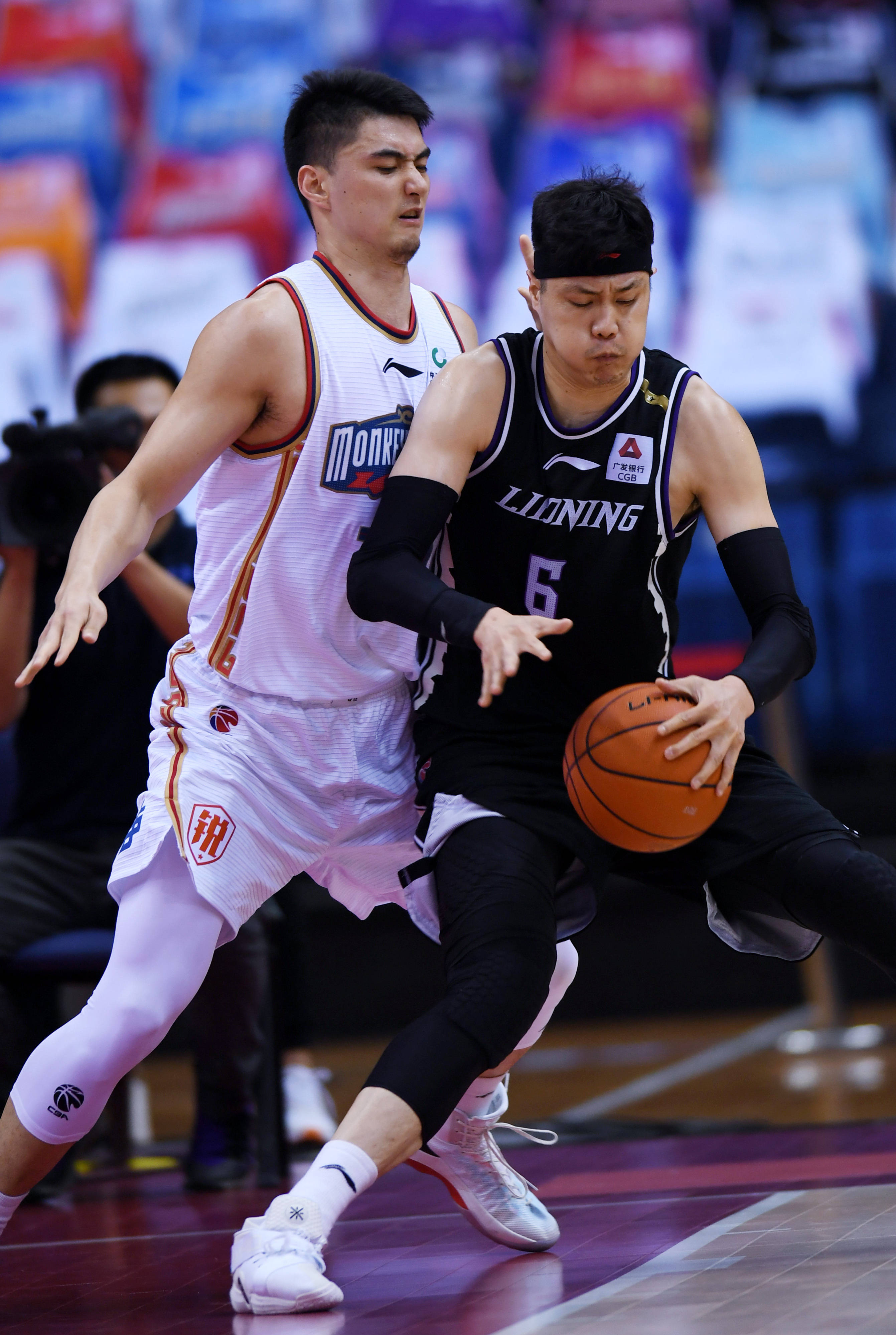 强攻更能说 强攻更能说